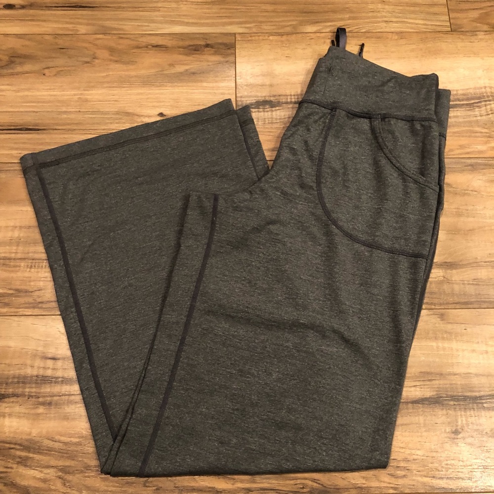 Lulu lemon wide leg pant
